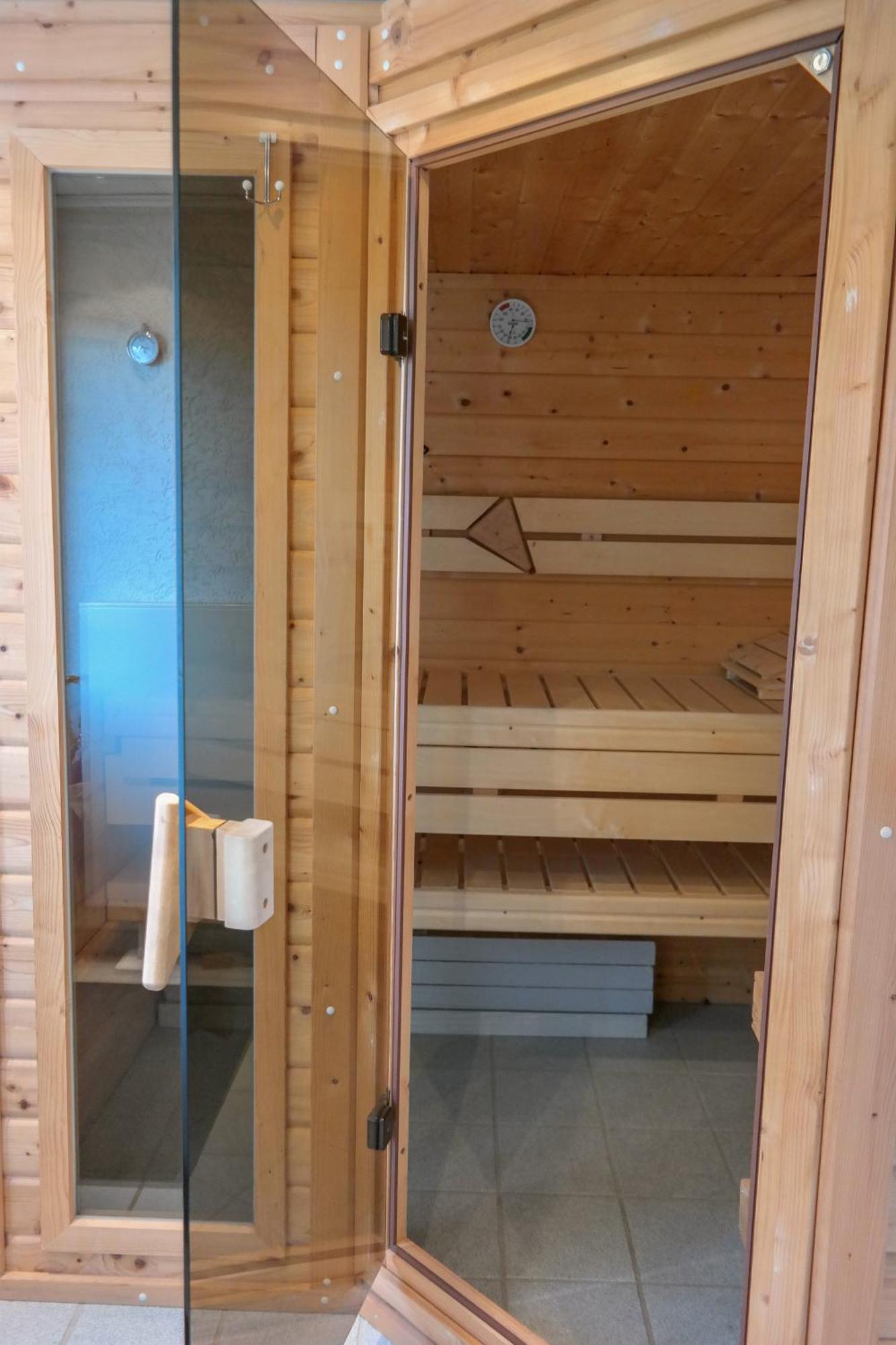 4Pers House Christine W Sauna, Winter Garden & Fishing Pier Anjum Ngoại thất bức ảnh